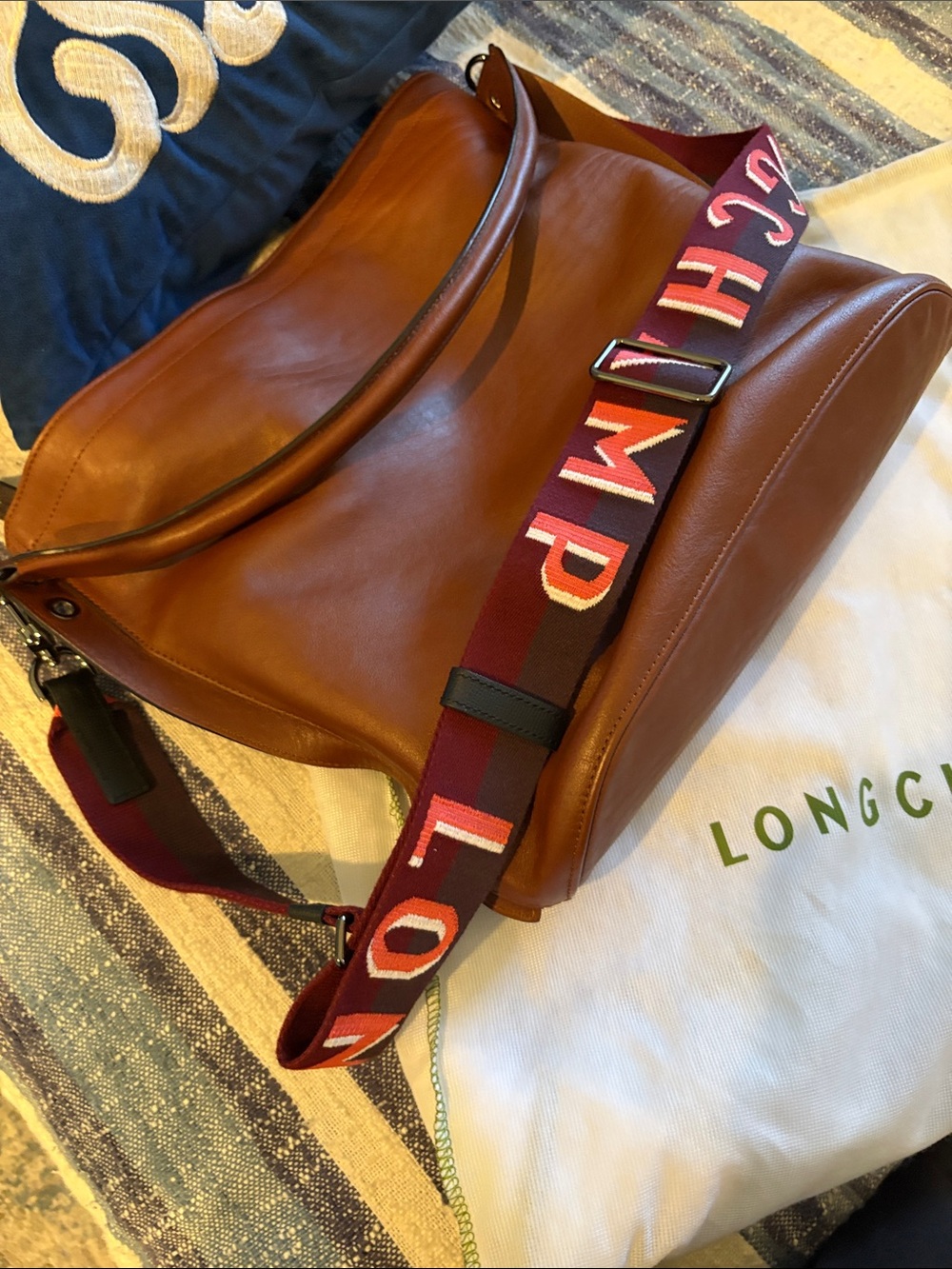 Longchamp 3D large Hobo tote Bag in Cognac Brown with Branded Strap NWOT - Picture 6 of 8